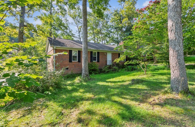 NEW! Charming Family Retreat with Scenic Views