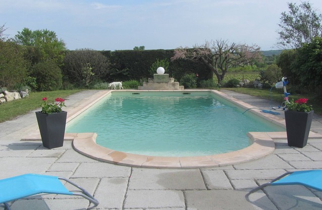 New cottage with pool. Any comfort for 4/6 people. Access handicap.