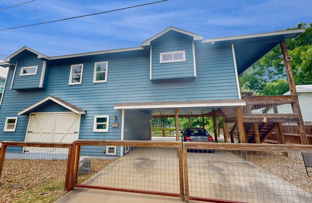 New Colorado River Home w/Large Deck, Canoe & Paddleboards