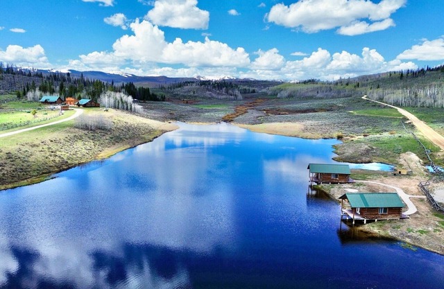 New for VRBO! End of the road privacy that borders National Forest.