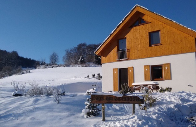 New holiday home, near the forest with fantastic views, near Willingen