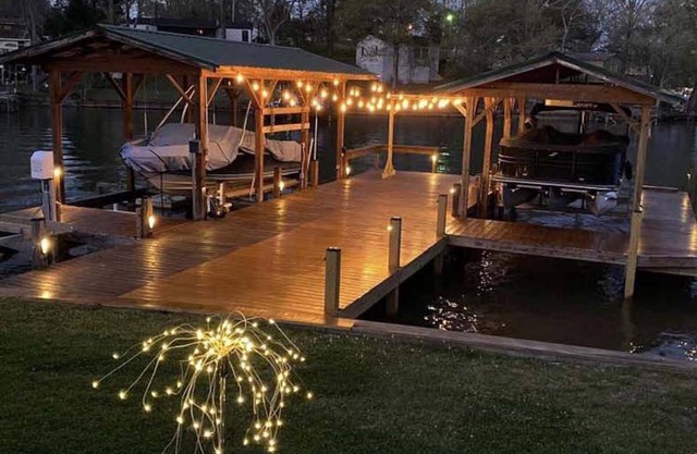 NEW LISTING ! Cozy and relaxing water front lake house with breath taking views