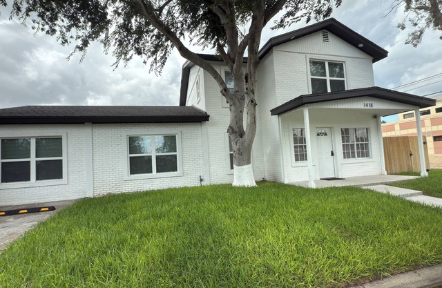 NEW LISTING!n4 Bedrooms/3.5 Bathrooms