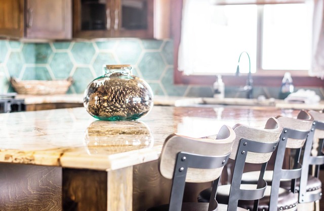 New Remodel! Cabin with Rocky Mountain Views! Venture Out, Relax in the Hot Tub!