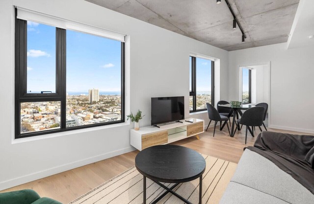 New, Stylish, Stunning Views, Pool, Gym, Rooftop
