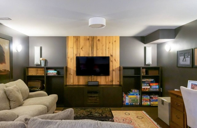 🍷 NEW to VRBO - Cozy Suite on Family Farm in Wine Country NOTL