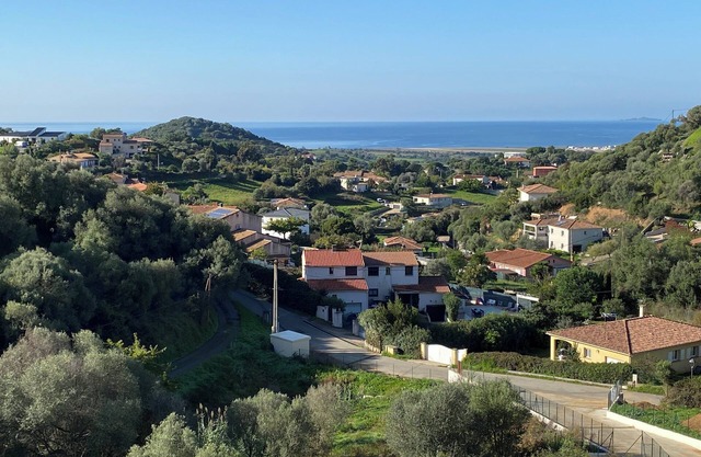 NEW VILLA, sea and mountain view, heated swimming pool, near Porticcio and Ajaccio