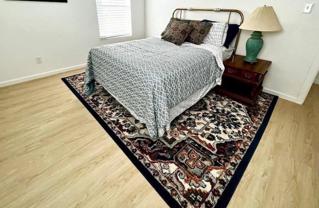 NEW★Clean & Fresh★1BR/1BA★Unit B★100% Remodeled