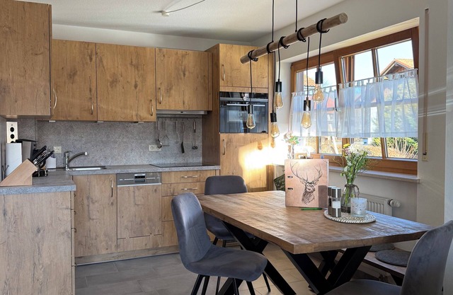 Newly furnished, cozy apartment! Hiking, cycling right on the doorstep