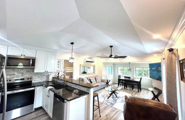 Newly remodeled 2-bedroom villa with WiFi, AC in lovely Treasure Cay