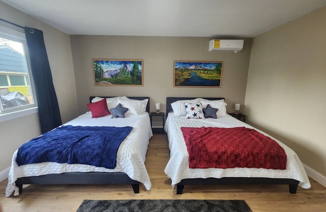 Newly remodeled downstairs getaway located in the Center of the Nation!