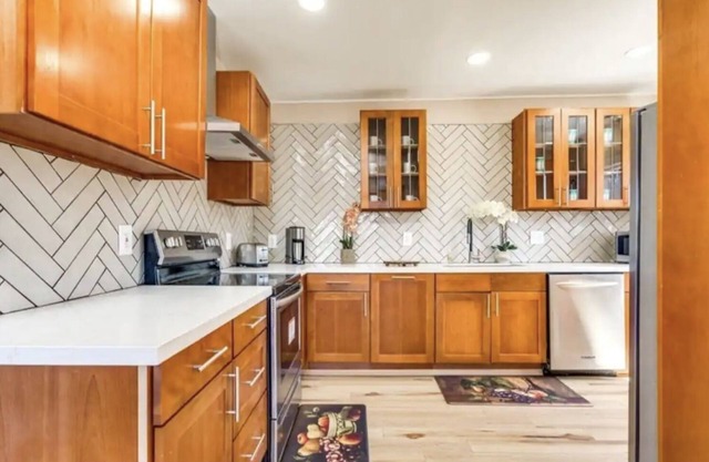 Newly Renovated 3bd/2 ba