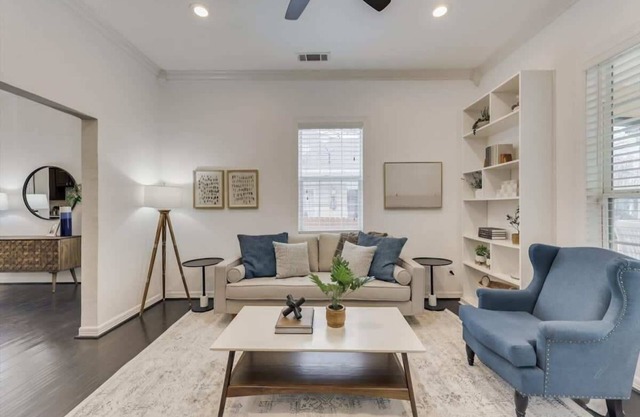 Newly Renovated Bishop Arts Home