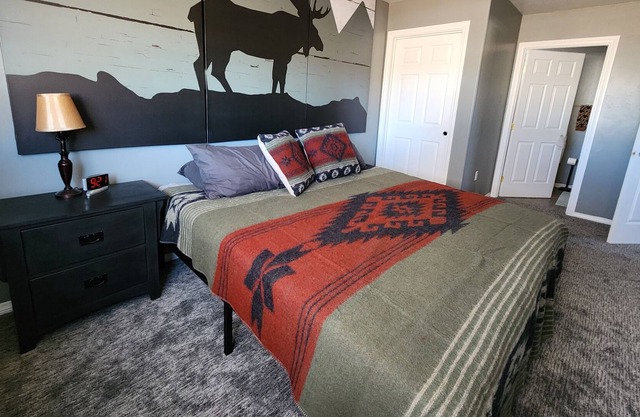 Newly Renovated in Kanab Southern Utah! < hour to Bryce, Zion