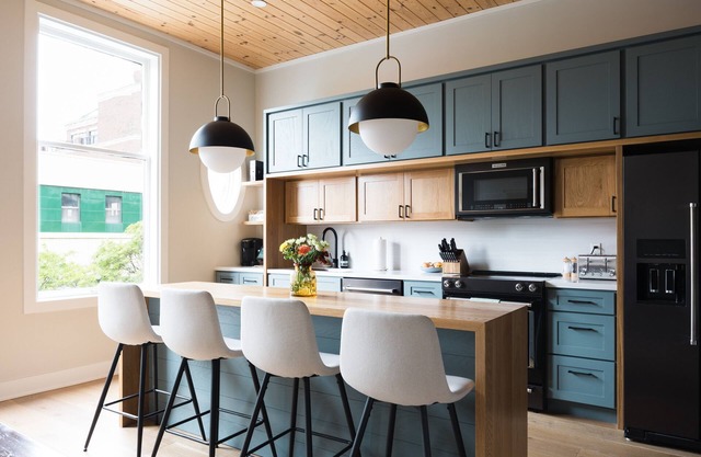 Newly Renovated Luxury Loft with Rooftop Patio in the Heart of Downtown TC