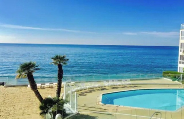 NEWLY RENOVATED Ocean Front Carbon Beach Malibu Escape
