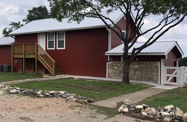 Newly renovated property on Exotic Game Ranch, minutes from downtown