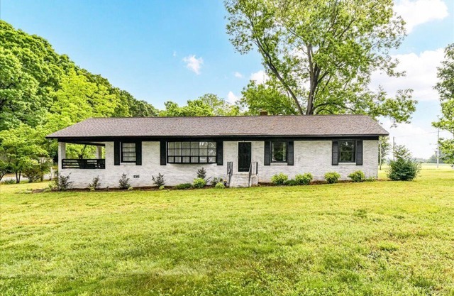 Newly renovated ranch on peaceful 1-acre
