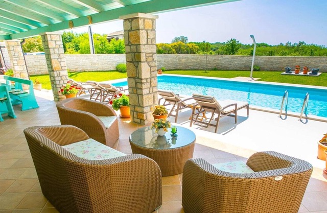 Newly renovated stone villa with pool and large property ideal for 10 people