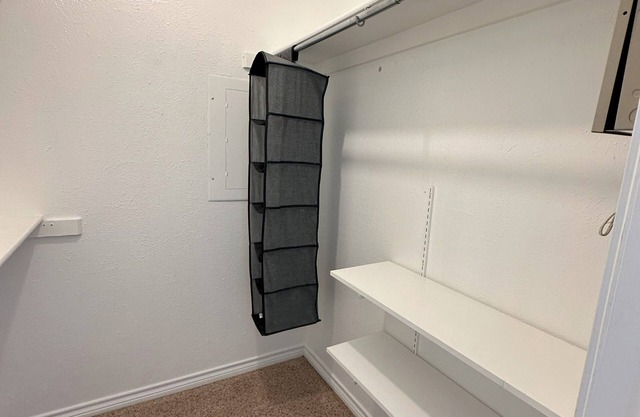 Newly updated 2 bed apartment, great location central to the best of Dallas!