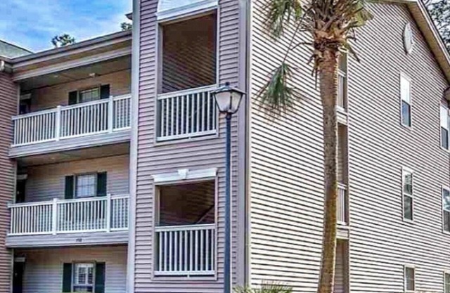 Newly Updated! Close to Restaurant’s and Beach