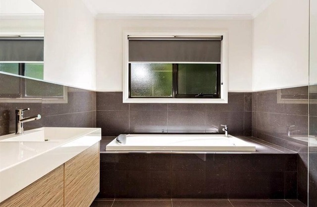 Newstead upstair apartment
