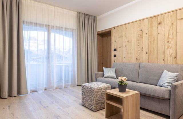 Nice apartment for 6 people with hot tub, WIFI, TV, balcony and parking
