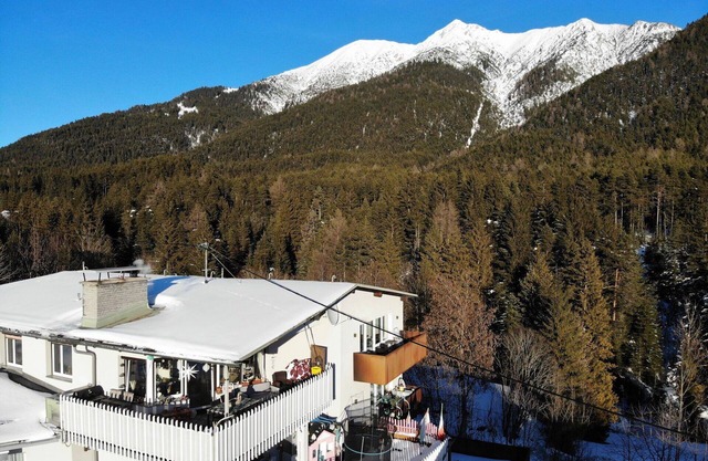 Nice apartment for 6 people with WIFI, TV, balcony, pets allowed, panoramic view and parking
