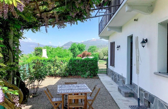 Nice apartment for 3 people with WIFI, TV, patio and parking