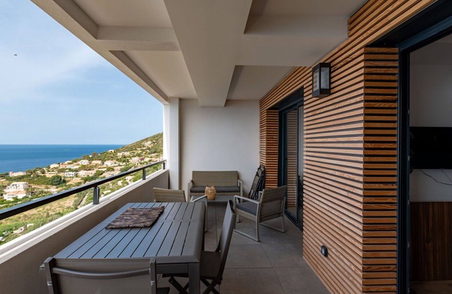 Nice apartment for 4 guests with WIFI, A/C, patio and parking