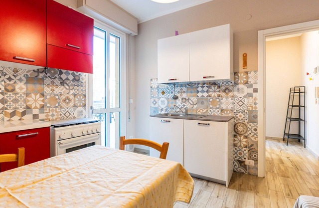 Nice apartment for 4 people with WIFI, TV, terrace, pets allowed and parking
