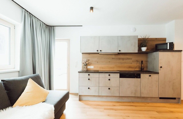 Nice apartment for 5 people with WIFI, TV, terrace and parking