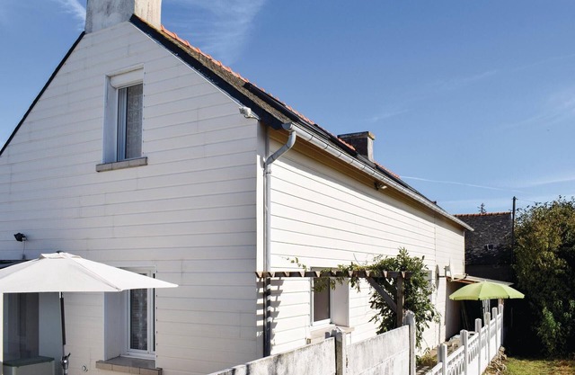Nice home in Lanmodez with kitchen