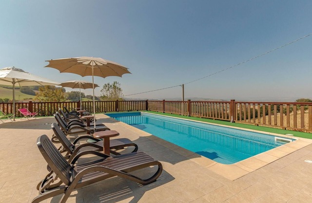 Nice home in Montegranaro -FM-