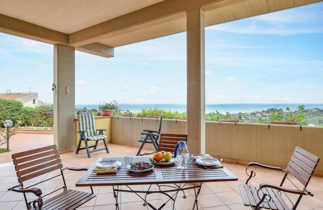 Nice home in Trabia with WiFi