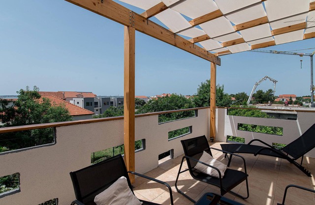 Nice home in Vrsi with Wi-Fi