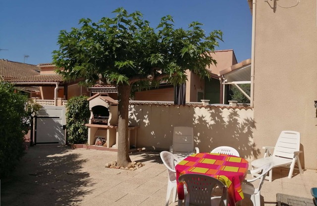 Nice house , 2 bedrooms, 5 people, spacious terrace south exposed, secured residence LES ONDINES.
