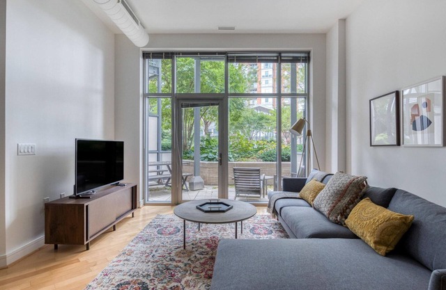 Nice Tysons Corner 1BR w/Gym & Pool, nr Galleria Mall, by Blueground