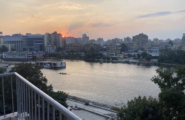 Nile View Apartment - Sleeps 4 & Balcony