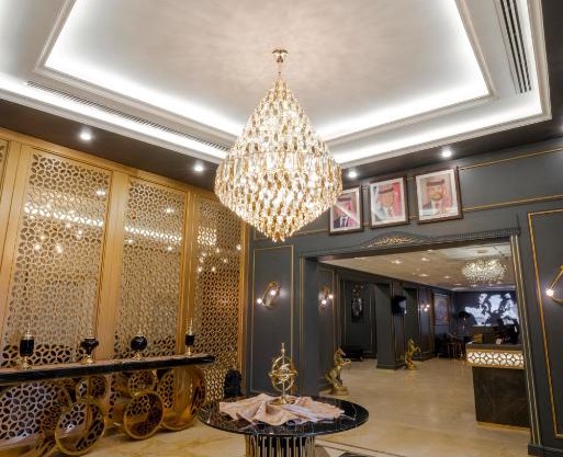 Nishan Hotel