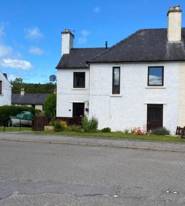 No 5 Newly refurbished 4 bedroom house