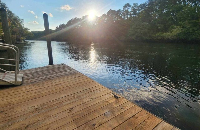 No Wake Zone-4-bedroom house-Edisto River-Dock & Boat Landing