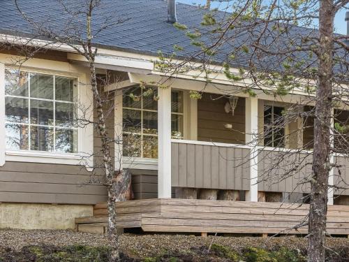 North Frontier 2-bedroom cabin