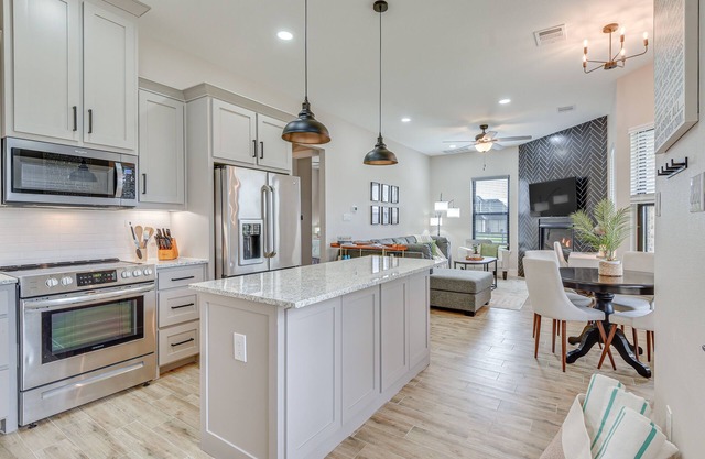 Northlake Vacation Rental w/Pool & Hot Tub Access