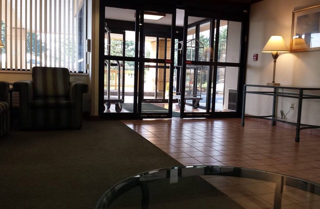 Norwood Inn & Suites Indianapolis