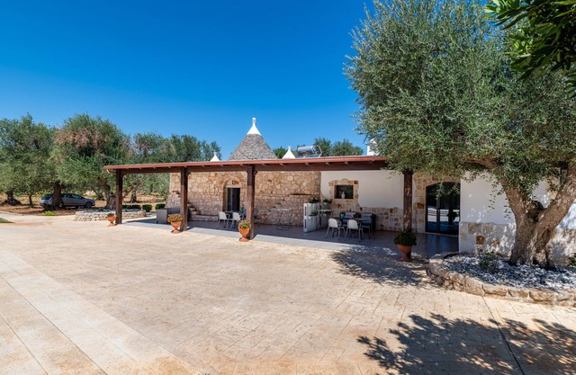 Null 'Mandorlo' with Shared Pool, Wi-Fi and Air Conditioning