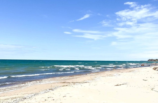 Oak Point Oasis w/short walk to Lake Huron beach