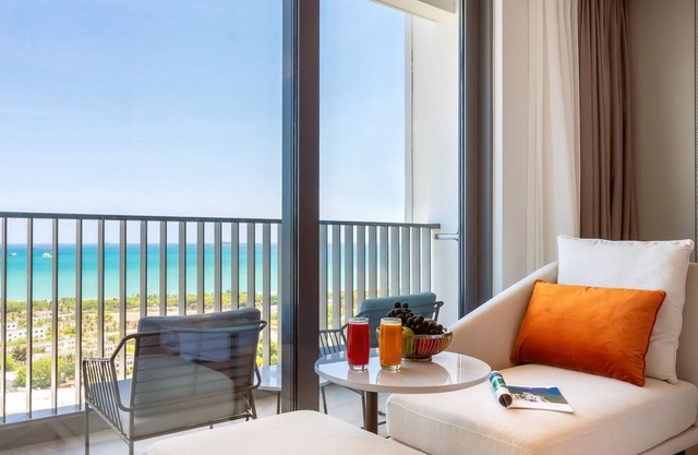 Oakwood Apartments Sanya