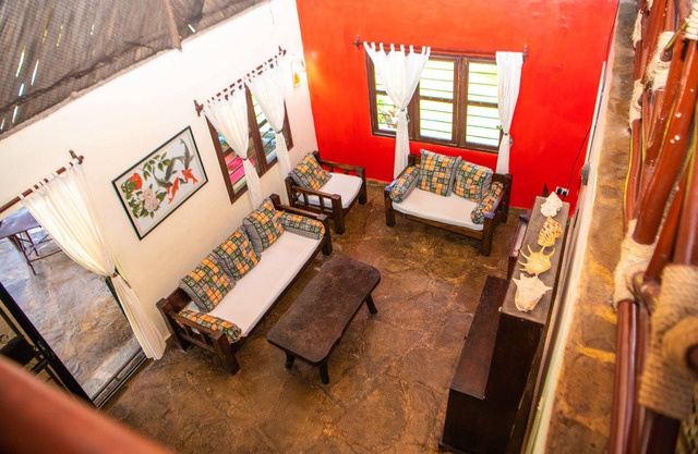 Oasis Villas- Diani Beach -5 mins walk to the Beach!