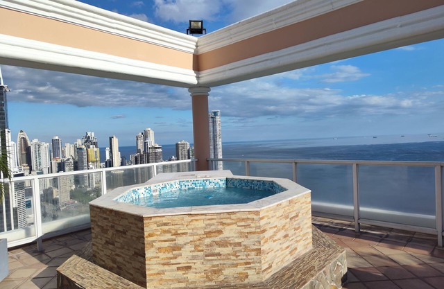 Ocean Front Apartment in the Best Location, Fully furnished